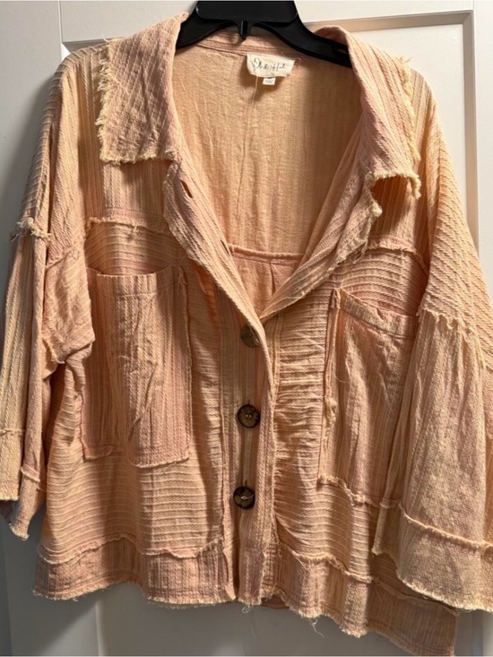 Oli & Hali Tops - Oli & Hali Peach Textured Button-Front Shirt